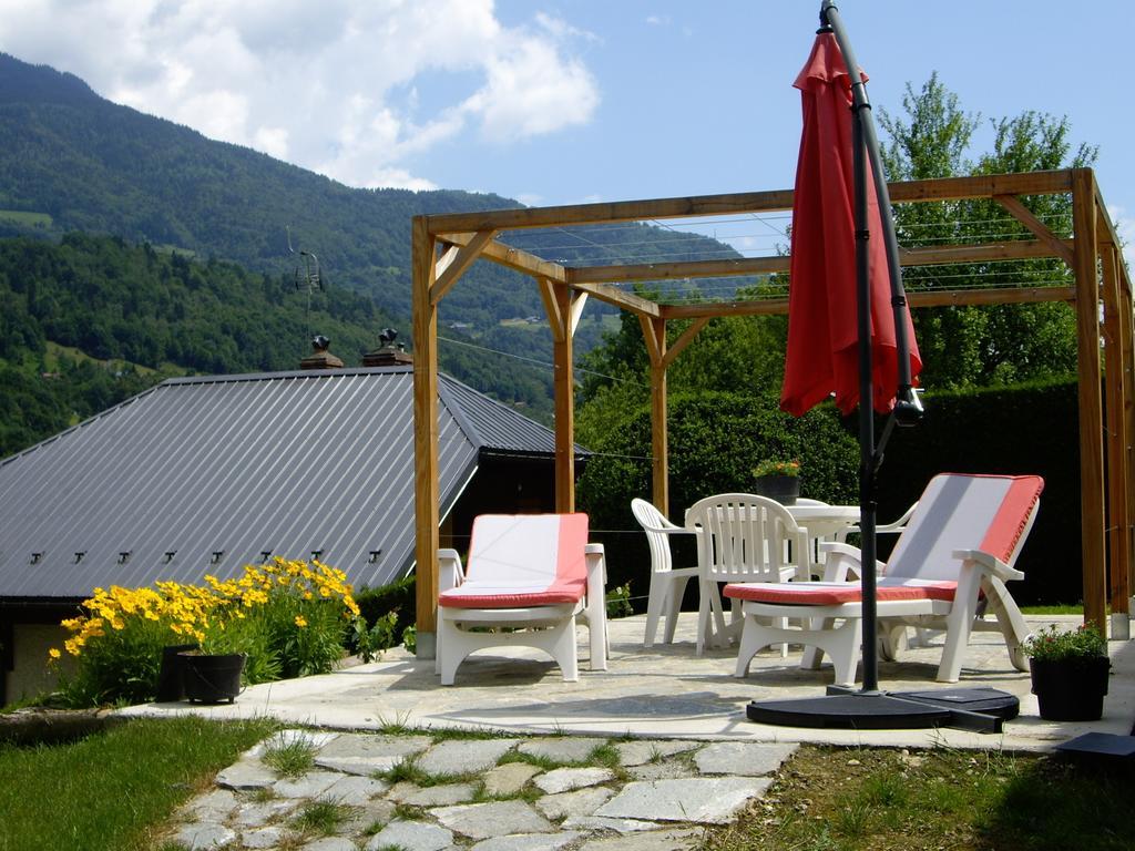 Chambres D'Hotes Les Pierres Taillees Thenesol Экстерьер фото