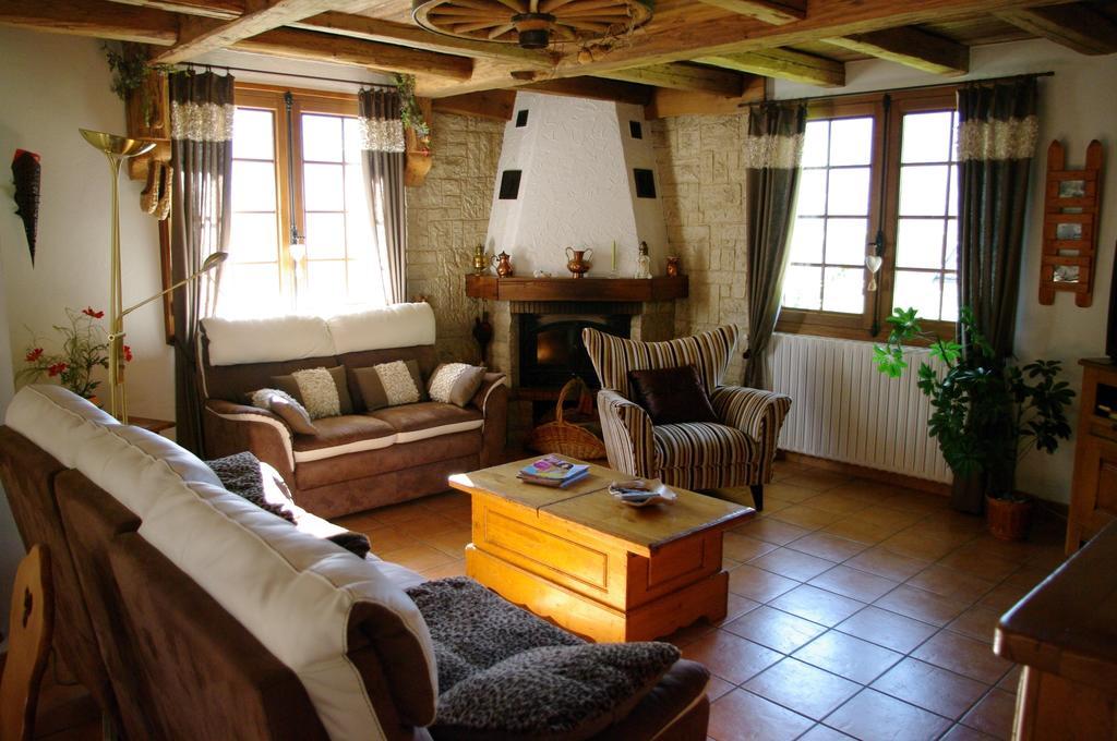 Chambres D'Hotes Les Pierres Taillees Thenesol Экстерьер фото
